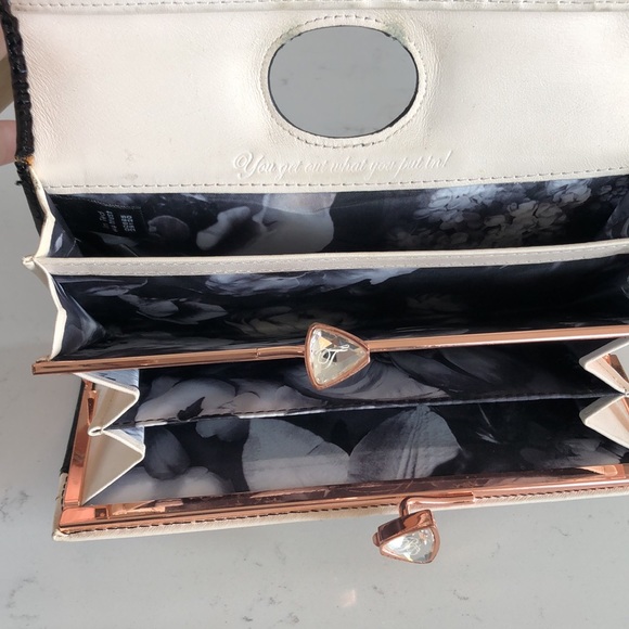 Ted Baker Wallet - Picture 8 of 8